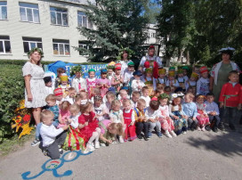 Праздник русской березки Праздник русской березки.